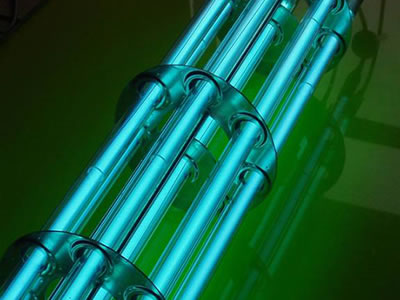 UVC de líquidos dentro de la línea